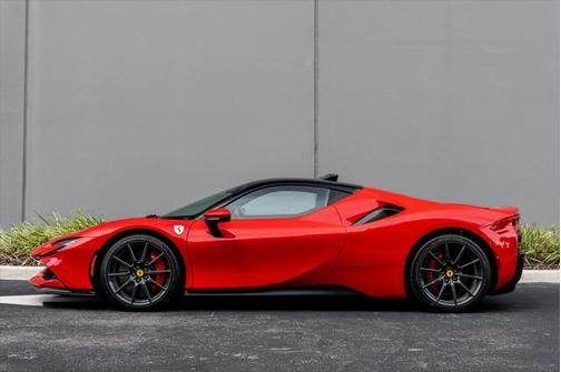 2021 Ferrari SF90 Stradale Base