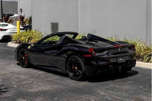 2018 Ferrari 488 Spider Base