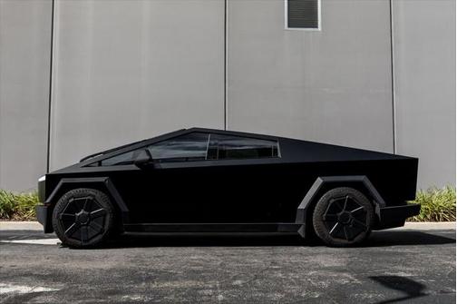 2024 Tesla Cybertruck All-Wheel Drive