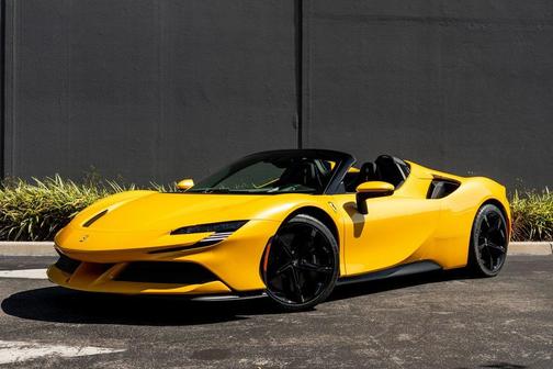 2024 Ferrari SF90 Spider Base