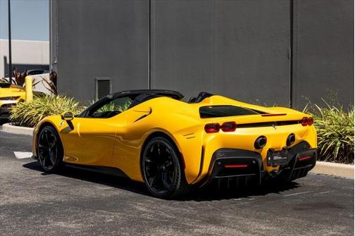 2024 Ferrari SF90 Spider Base