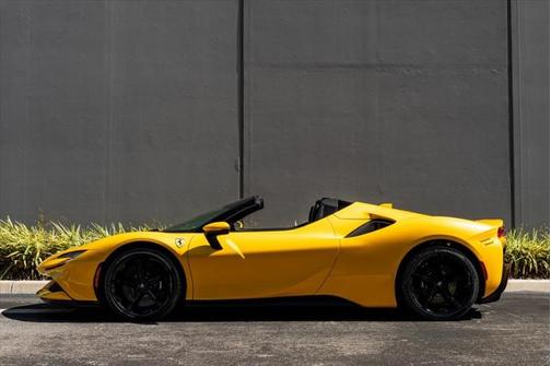 2024 Ferrari SF90 Spider Base