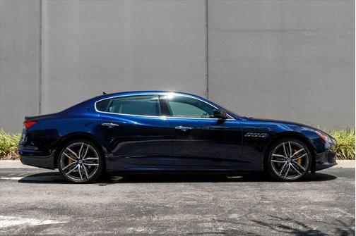 2022 Maserati Quattroporte Modena