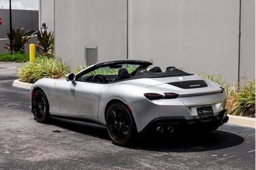 2024 Ferrari Roma Base