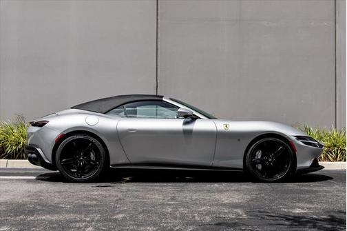 2024 Ferrari Roma Base