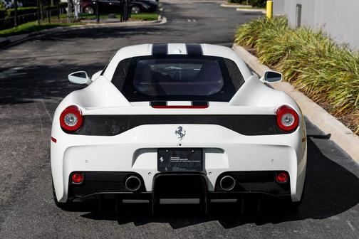 2015 Ferrari 458 Speciale Base