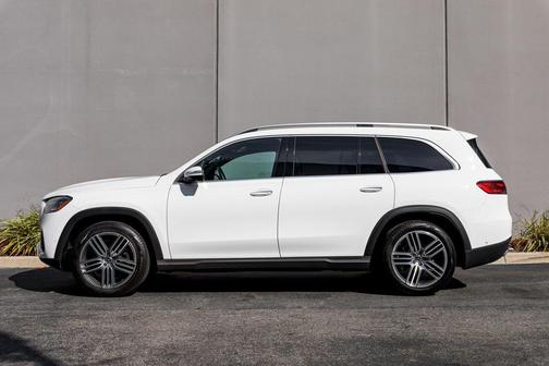 2025 Mercedes-Benz GLS 450 4MATIC