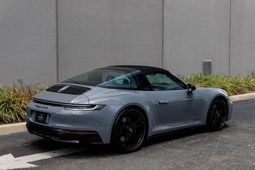 2023 Porsche 911 Targa 4 GTS