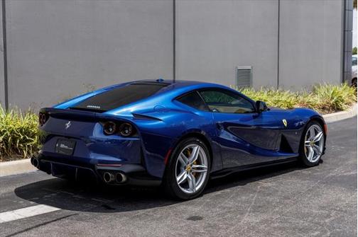 2019 Ferrari 812 Superfast Base