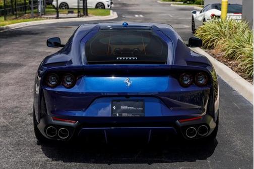 2019 Ferrari 812 Superfast Base