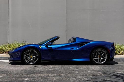 2022 Ferrari F8 Spider Base