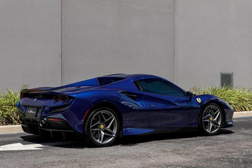 2022 Ferrari F8 Spider Base