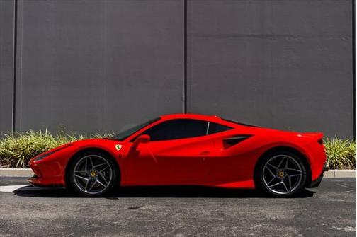 2020 Ferrari F8 Tributo Base