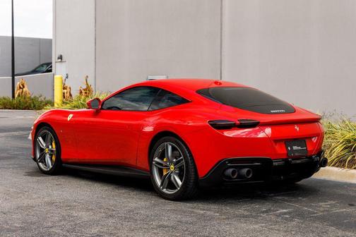 2022 Ferrari Roma 