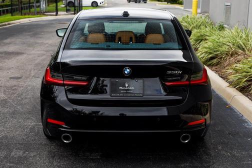 2025 BMW 330 i