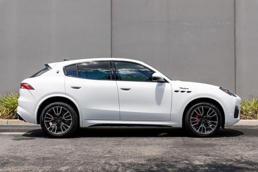 White 2023 Maserati Grecale Modena