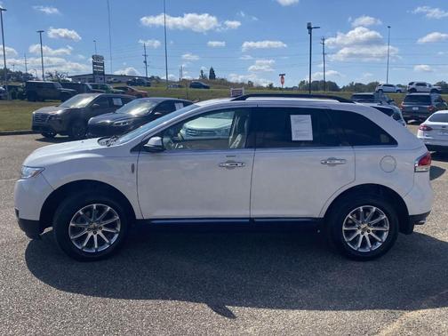 2012 Lincoln MKX Base