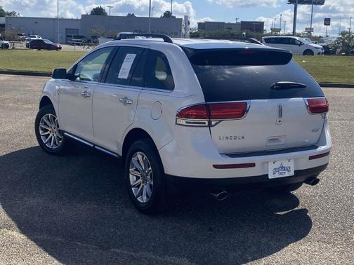 2012 Lincoln MKX Base