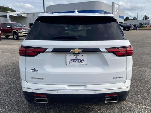 2023 Chevrolet Traverse Premier