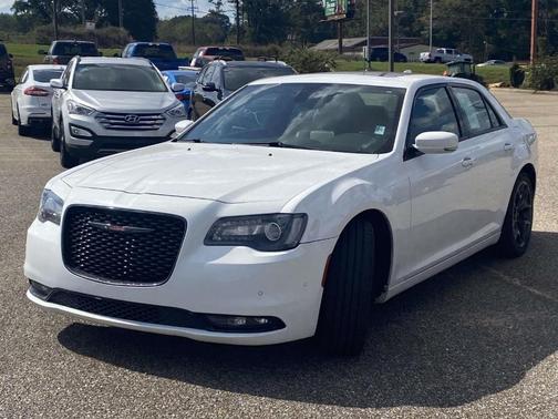 2022 Chrysler 300 S