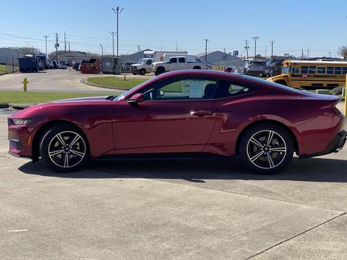 2025 Ford Mustang EcoBoost
