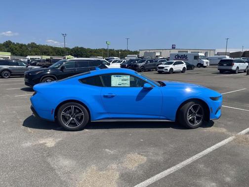 2025 Ford Mustang EcoBoost