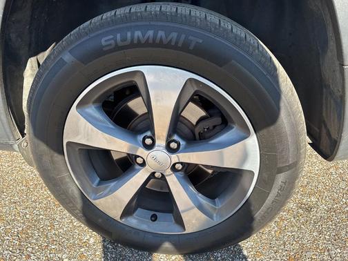 Diamond Black 2019 Jeep Cherokee Limited