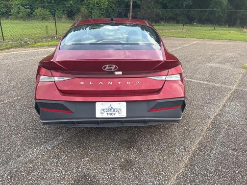Red 2024 Hyundai ELANTRA SEL