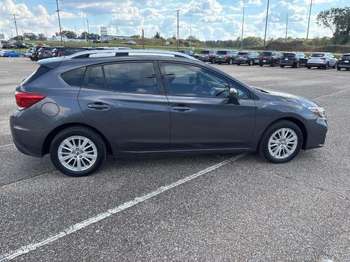 2018 Subaru Impreza 2.0i Premium