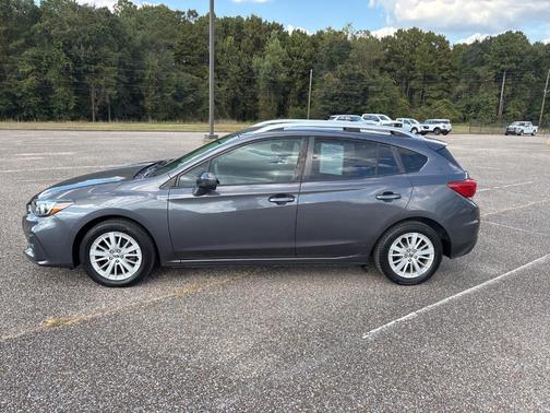 2018 Subaru Impreza 2.0i Premium