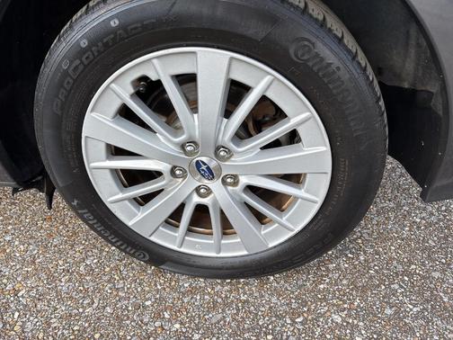 2018 Subaru Impreza 2.0i Premium