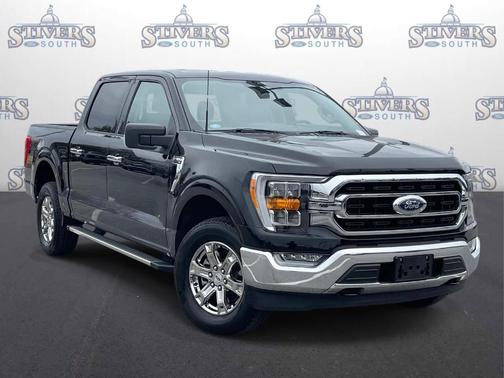 Black 2022 Ford F-150 XLT