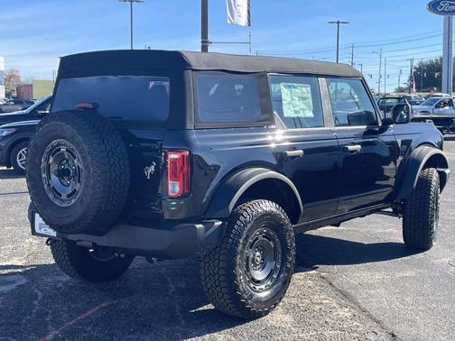 Shadow Black 2025 Ford Bronco Base