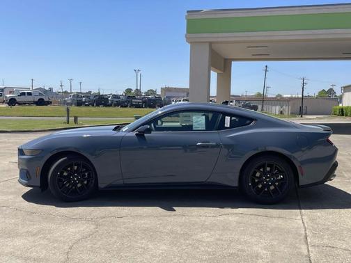 2025 Ford Mustang EcoBoost