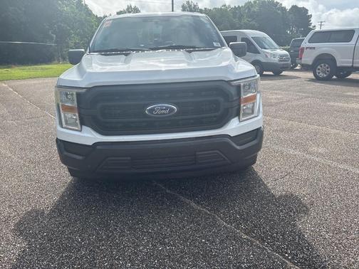 Oxford White 2022 Ford F-150 XL