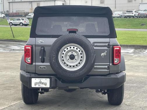 2025 Ford Bronco Base