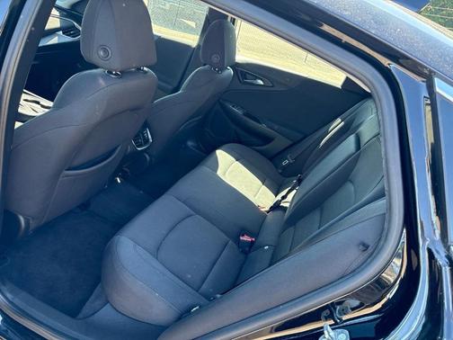 Mosaic Black Metallic 2016 Chevrolet Malibu 1LT