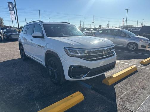 2021 Volkswagen Atlas 3.6 SE w/ Technology R-Line