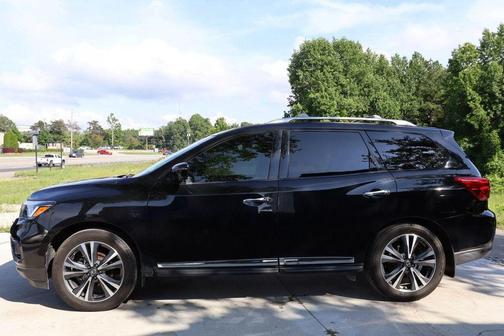 2019 Nissan Pathfinder Platinum