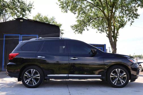 2019 Nissan Pathfinder Platinum