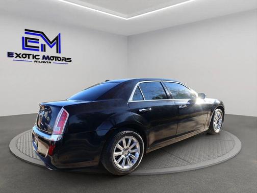 2014 Chrysler 300C Base