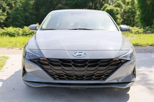 2021 Hyundai ELANTRA SE