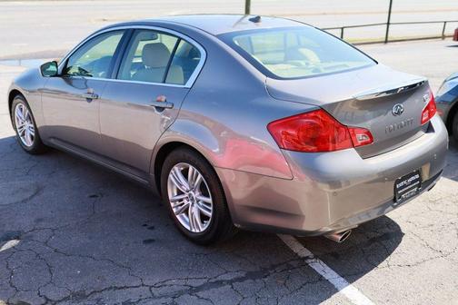 2011 INFINITI G37 Journey