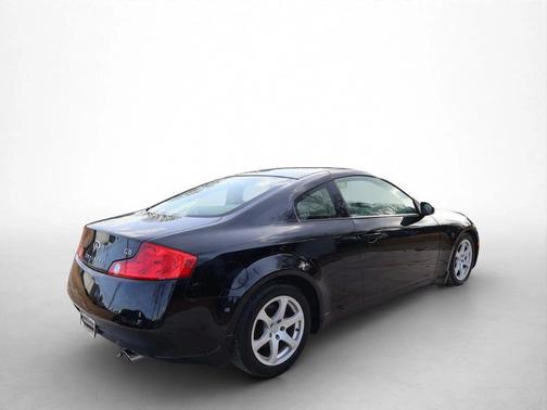 2005 INFINITI G35 Base