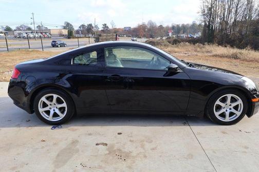 2005 INFINITI G35 Base