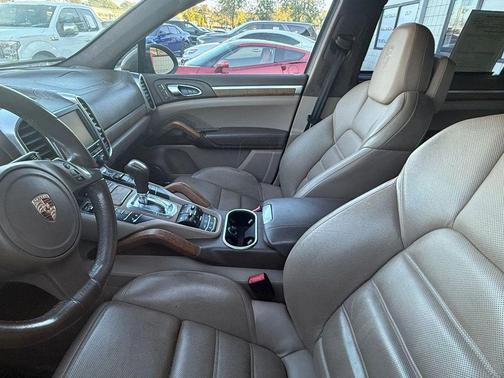 2012 Porsche Cayenne Turbo