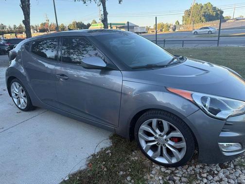 2013 Hyundai Veloster Base
