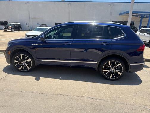 Atlantic Blue Metallic 2024 Volkswagen Tiguan 2.0T SEL R-Line 4MOTION