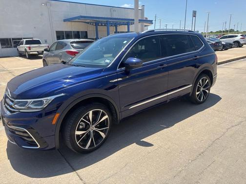 Atlantic Blue Metallic 2024 Volkswagen Tiguan 2.0T SEL R-Line 4MOTION