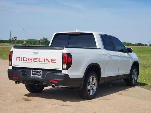 Platinum White Pearl 2026 Honda Ridgeline RTL